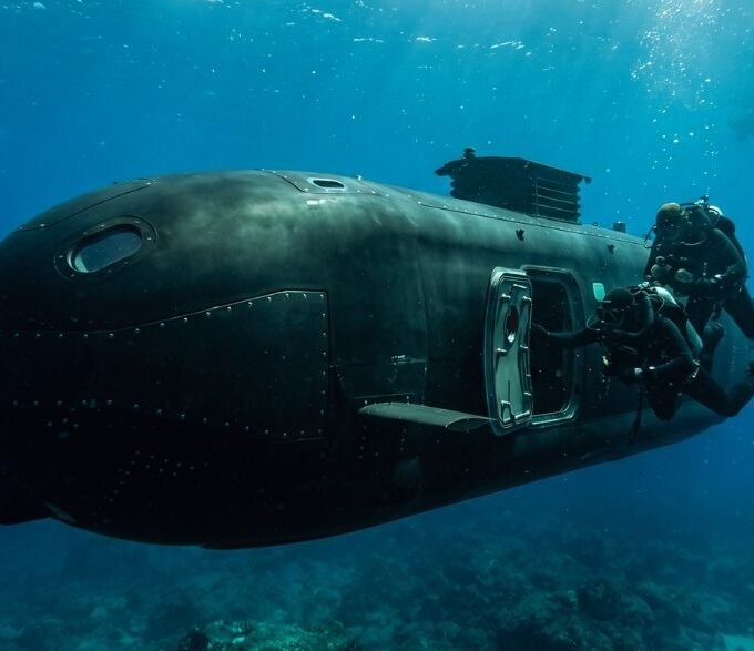 Combat Submersible