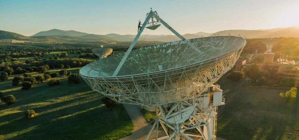 SATCOM